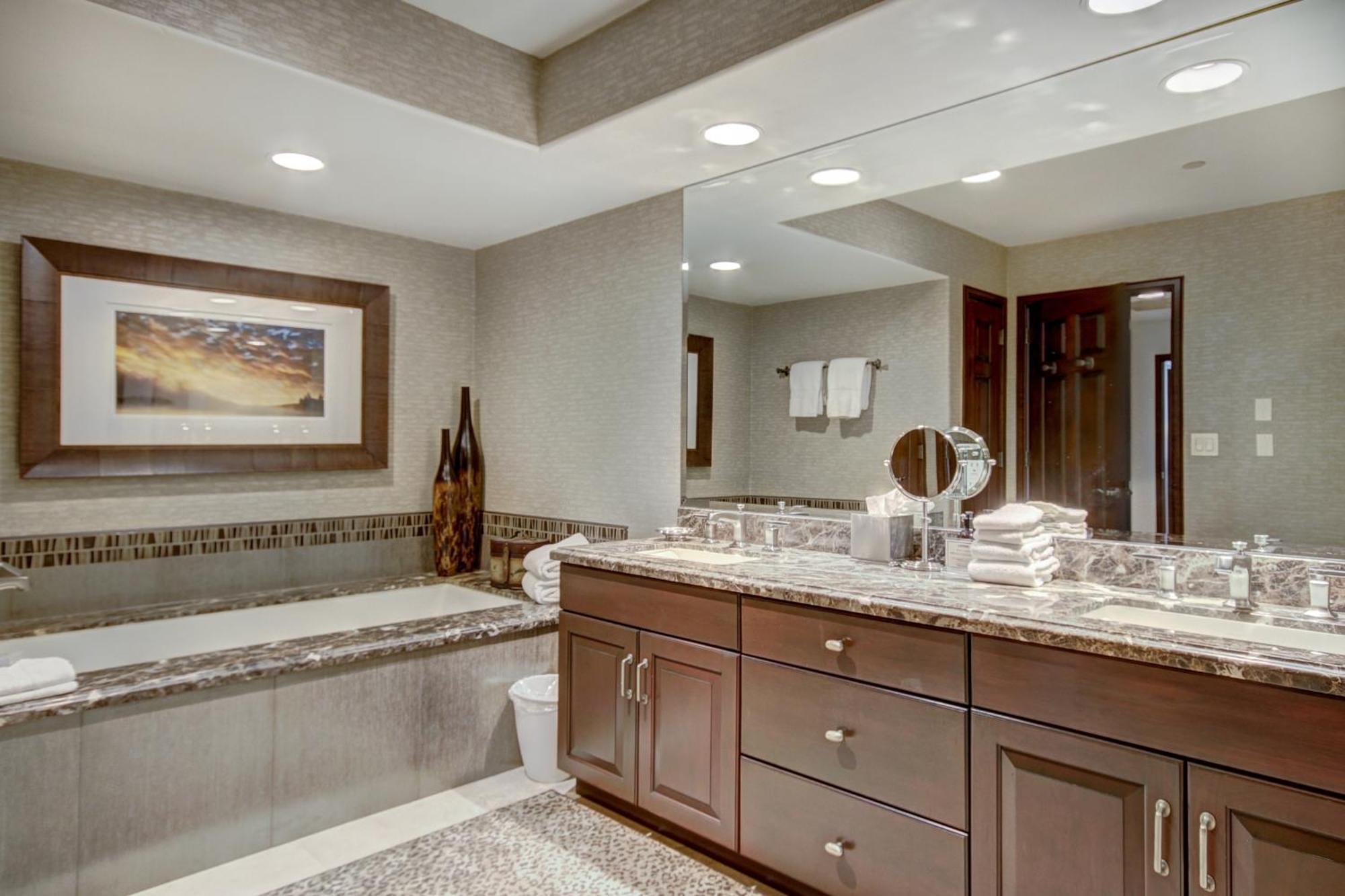Luxury Ski-In 3 Bedroom Penthouse Inside Pines Lodge, Sleeps 10! Condo Beaver Creek Eksteriør bilde